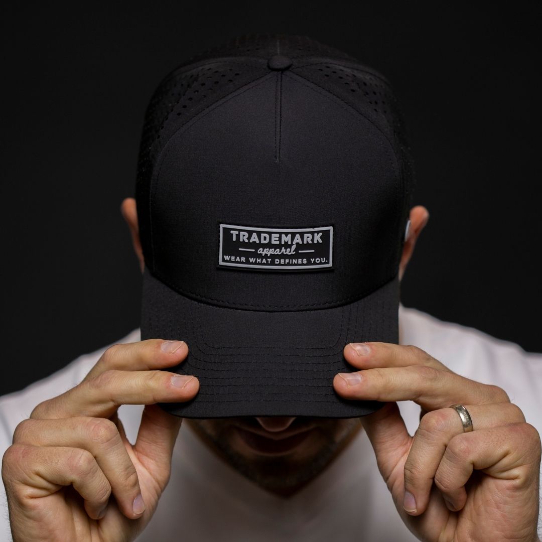SNAPBACK – TRADEMARK Apparel